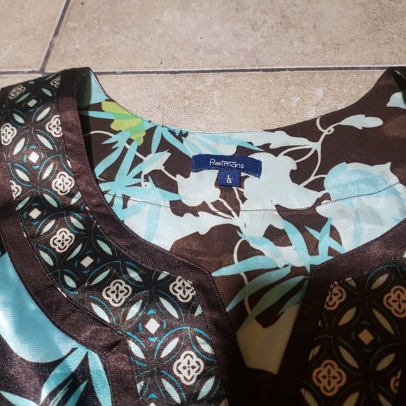 Reitmans Floral Raw Hem Blouse Top Size Large - Picture 3 of 10